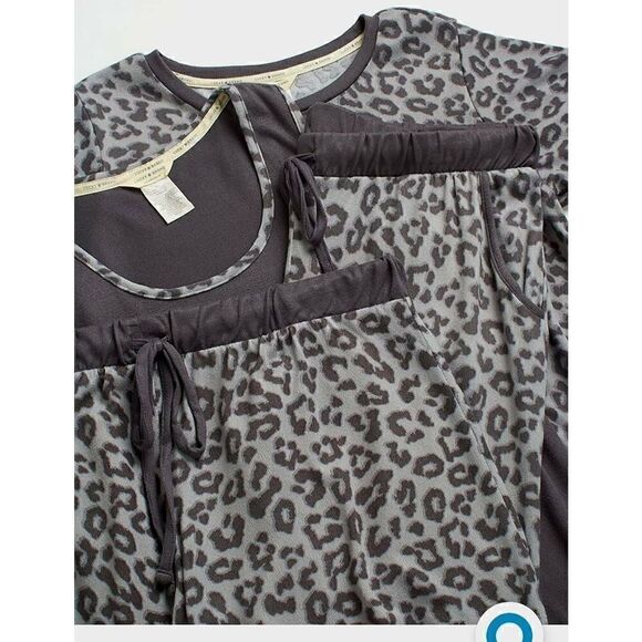 NWT 4 PIECE LUCKY PJ SET - Picture 3 of 6